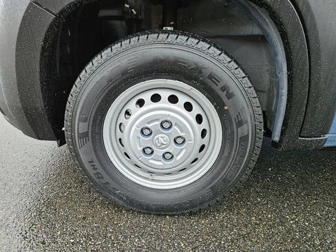 Used 2024 RAM ProMaster 3500 FWD image 9