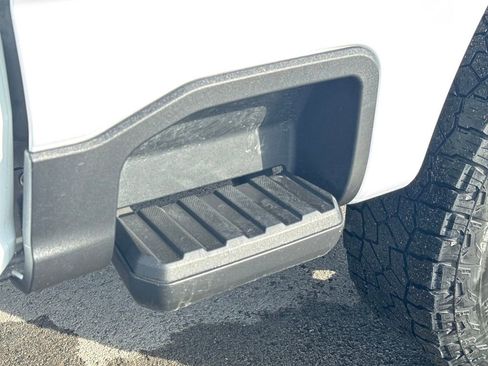 Used 2023 Ford F250 XLT w/ Snow Plow Prep Package image 22