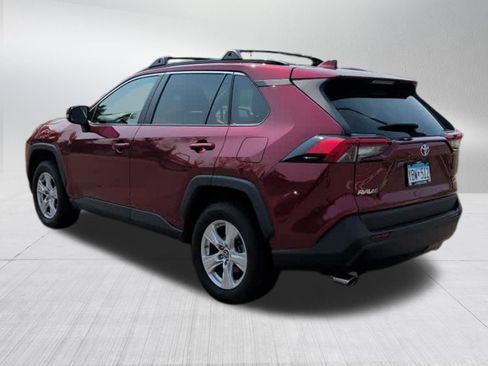 Used 2019 Toyota RAV4 XLE w/ Convenience Package AWD/4WD image 5