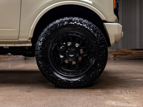 Used 2026 Ford Bronco Outer Banks AWD/4WD image 12