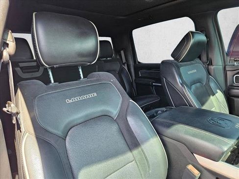 Used 2019 RAM 1500 Laramie AWD/4WD image 13