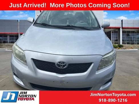 Used 2010 Toyota Corolla XLE FWD image 3