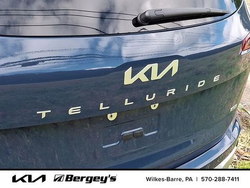 Certified 2024 Kia Telluride S w/ S Sunroof Package AWD/4WD image 12