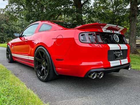 Used 2014 Ford Mustang Shelby GT500 w/ Equipment Group 821A RWD image 21