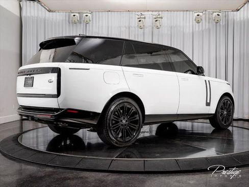 Used 2023 Land Rover Range Rover Long Wheelbase Autobiography AWD/4WD image 13