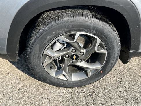 New 2026 Chevrolet Trax LT w/ LT Convenience Package image 10