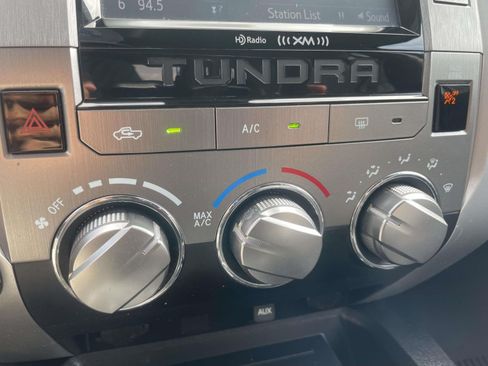 Used 2019 Toyota Tundra SR5 AWD/4WD image 27