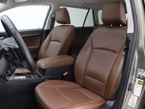 Used 2017 Subaru Outback 2.5i Touring w/ Popular Package #5A image 18