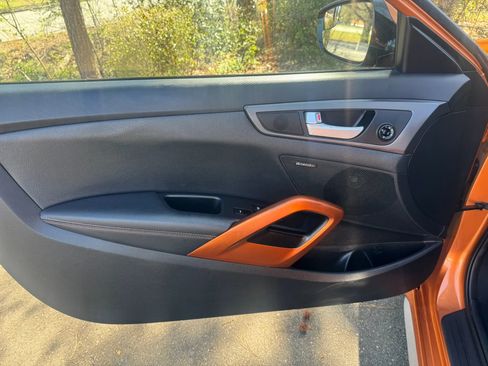 Used 2016 Hyundai Veloster Turbo w/ Option Group 04 image 18