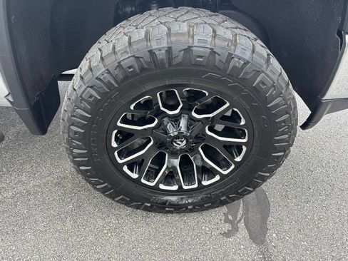 Used 2020 Chevrolet Silverado 3500 LT w/ All Star Edition AWD/4WD image 13