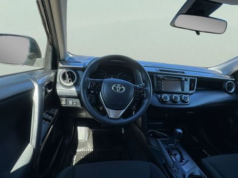 Used 2018 Toyota RAV4 LE w/ All Weather Liner Package image 19