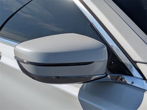 Used 2020 BMW ALPINA B7 xDrive image 13