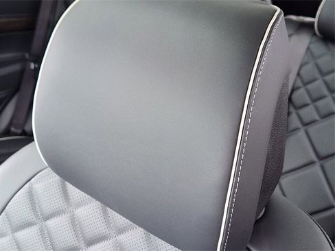 New 2025 Genesis GV80 3.5T Prestige image 10