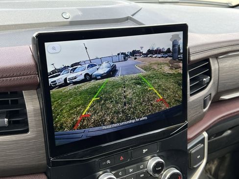 Used 2024 Ford Expedition Max Limited image 16