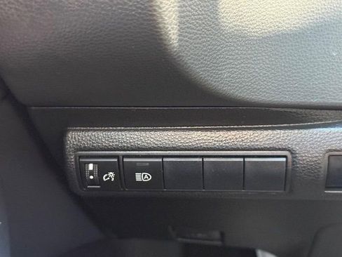 Used 2021 Toyota Corolla SE w/ Carpet Mat Package (TMS) FWD image 27