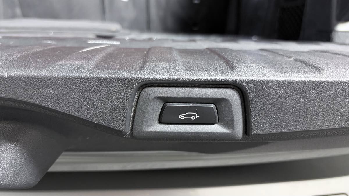 Used 2020 BMW X5 M Competition AWD/4WD image 39