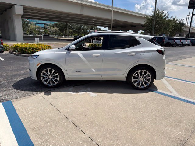 Used 2024 Buick Encore GX Avenir w/ Avenir Technology Package FWD image 4