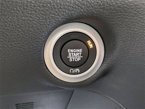 New 2026 Chrysler Pacifica Pinnacle image 31