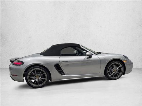 Used 2021 Porsche 718 Boxster image 4