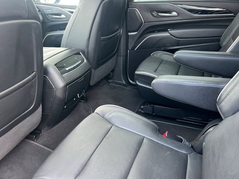 Used 2023 Cadillac Escalade Sport image 13