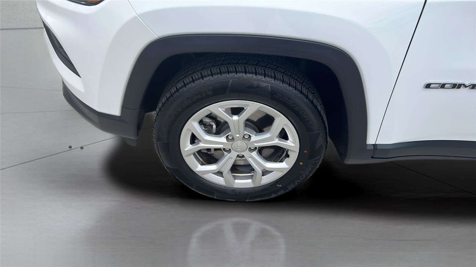 Used 2024 Jeep Compass Latitude AWD/4WD image 21