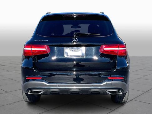 Used 2019 Mercedes-Benz GLC 300 image 4