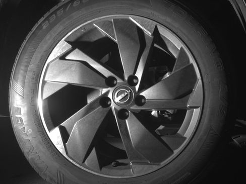 Used 2025 Nissan Rogue SV image 13