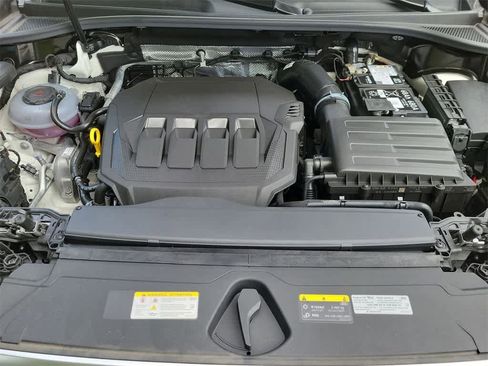 New 2025 Audi Q3 2.0T Premium image 17