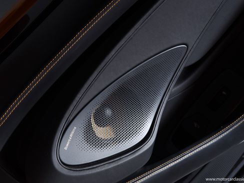 Used 2020 McLaren 570S Spider image 34