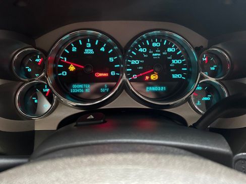 Used 2009 GMC Sierra 1500 SLE w/ Texas Edition image 18