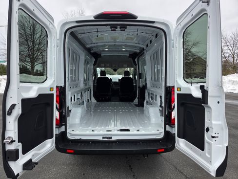 New 2026 Ford Transit 250 148 Medium Roof RWD image 9