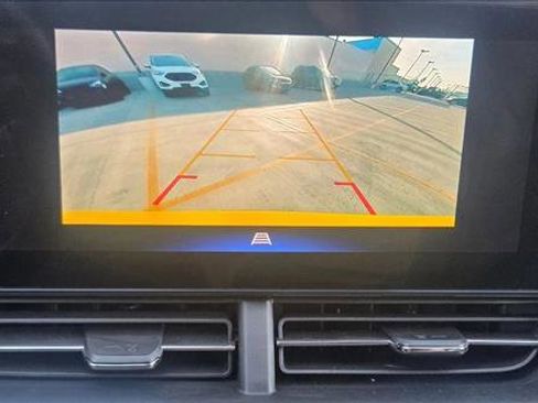 Used 2024 Chevrolet Trax RS w/ Sunroof Package image 12