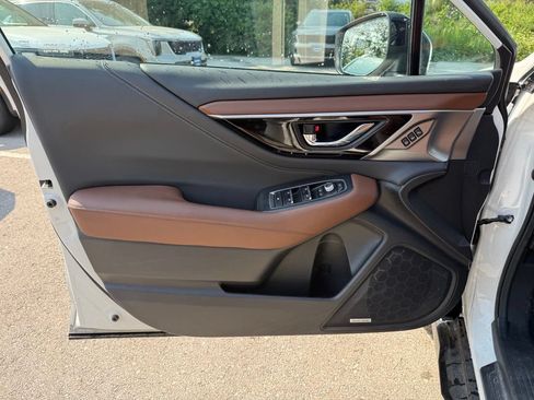 Used 2022 Subaru Outback Touring XT AWD/4WD image 7