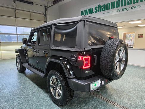 Used 2021 Jeep Wrangler Unlimited Sahara AWD/4WD image 9