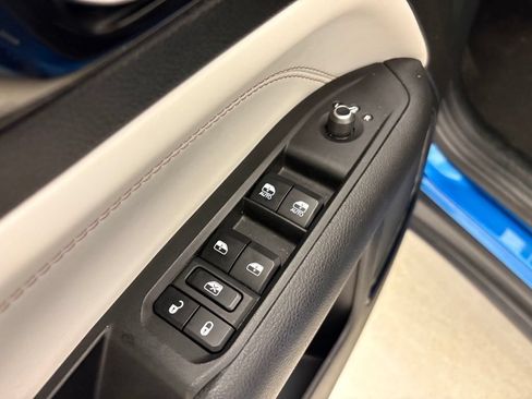 Used 2025 Jeep Compass Limited AWD/4WD image 29