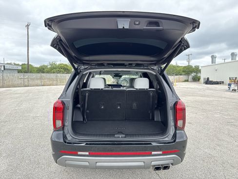Used 2024 Hyundai Palisade SEL w/ Premium Package FWD image 21