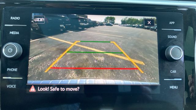 Used 2023 Volkswagen Atlas SE w/ Panoramic Sunroof Package AWD/4WD image 14
