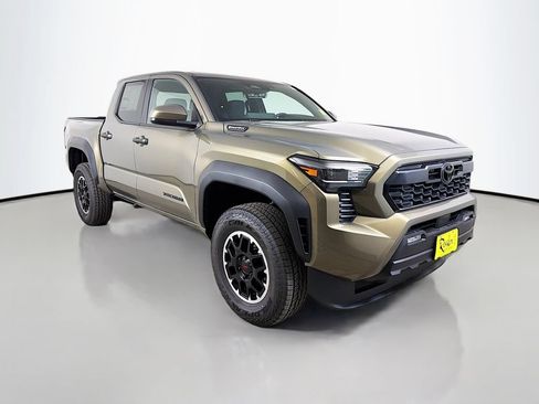 New 2026 Toyota Tacoma TRD Off-Road AWD/4WD image 3