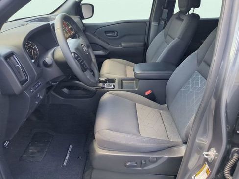 Used 2026 Nissan Frontier SV w/ SV Convenience Package AWD/4WD image 12