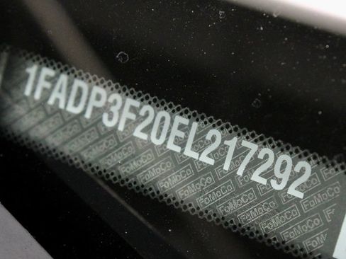 Used 2014 Ford Focus SE FWD image 31