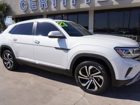 Used 2023 Volkswagen Atlas Cross Sport SEL image 1