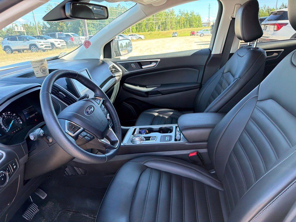 Used 2024 Ford Edge SEL w/ Convenience Package AWD/4WD image 5