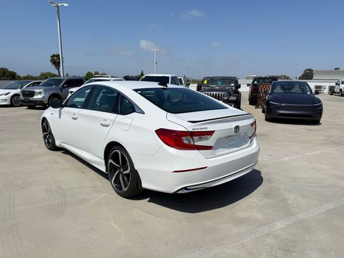 Used 2022 Honda Accord Sport image 2