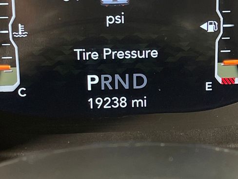 Certified 2020 Jeep Gladiator Overland w/ LED Lighting Group image 17