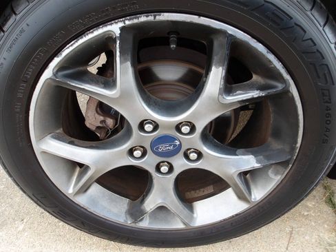 Used 2014 Ford Focus SE FWD image 24