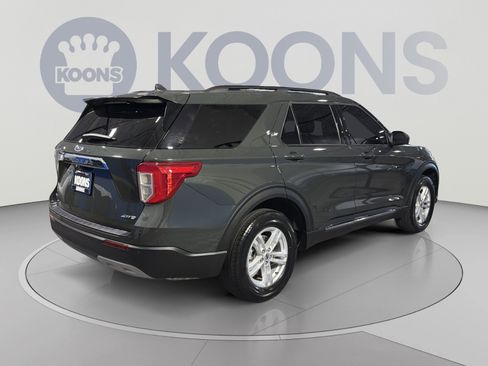 Used 2024 Ford Explorer XLT w/ Equipment Group 202A AWD/4WD image 7