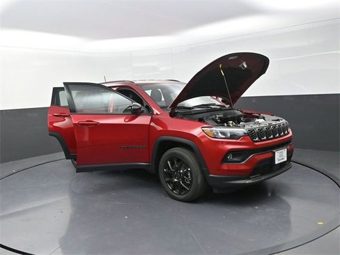 New 2026 Jeep Compass Latitude image 25