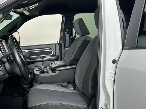 Used 2024 RAM 2500 Big Horn w/ Bed Utility Group image 19