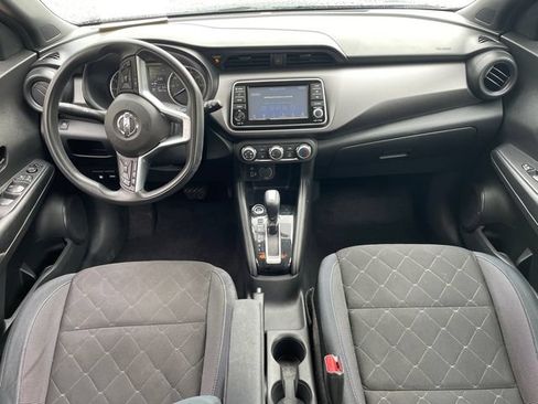 Used 2018 Nissan Kicks S FWD image 18