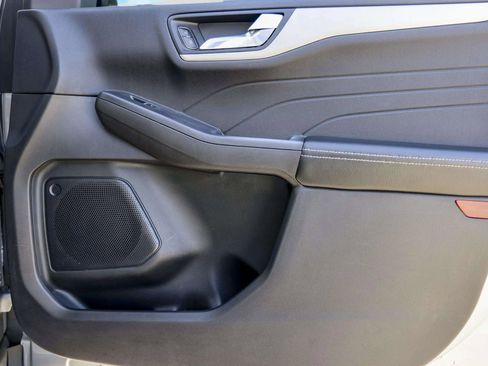 Used 2021 Ford Escape SEL image 36